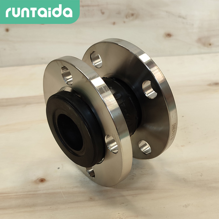 潤泰達-不鏽鋼橡（xiàng）膠接頭（tóu）耐酸堿橡膠（jiāo）軟接頭