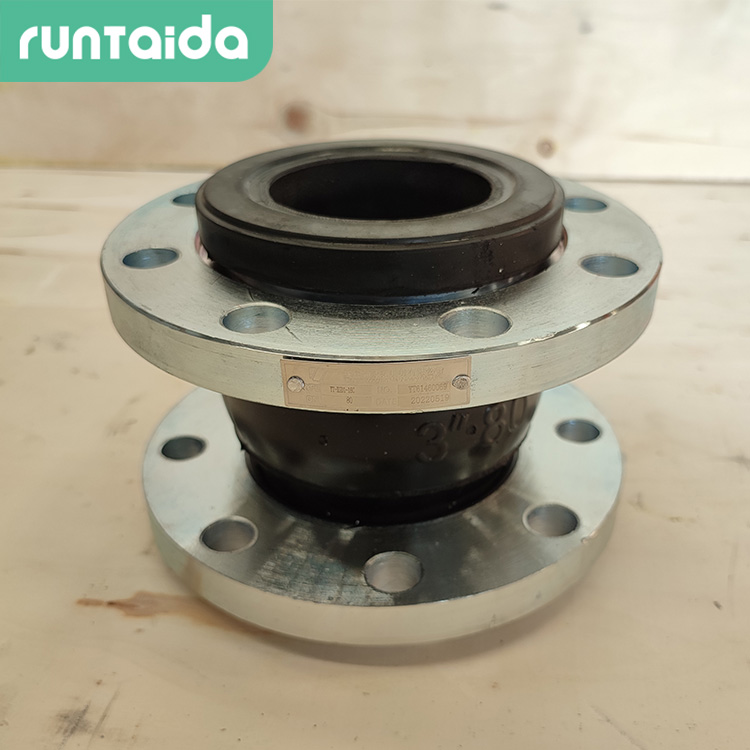 正確安裝可曲撓橡膠接（jiē）頭